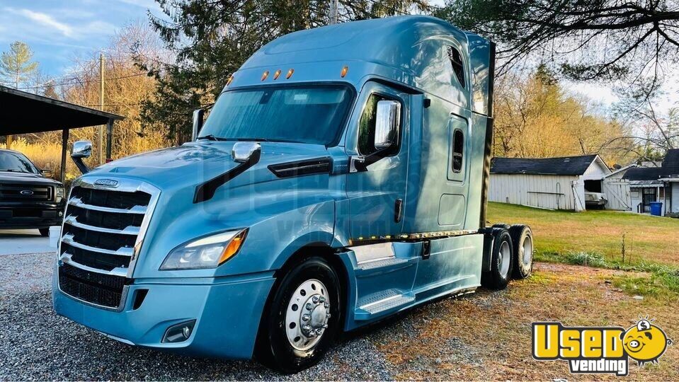 2019 Freightliner Cascadia 126 Sleeper Cab Semi Truck for Sale in North