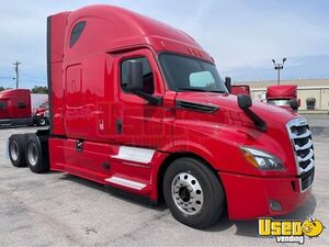 2019 Cascadia Freightliner Semi Truck Tennessee for Sale