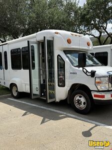 2019 E-350 Ice Cream Truck Concession Window Texas Gas Engine for Sale