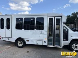 2019 E-450 New Build Food Truck Air Conditioning Texas Gas Engine for Sale