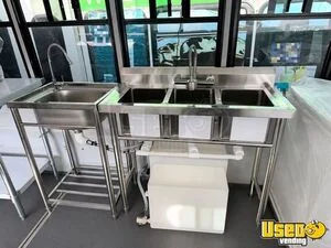 2019 E-450 New Build Food Truck Electrical Outlets Texas Gas Engine for Sale