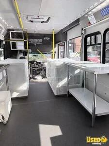 2019 E-450 New Build Food Truck Electrical Outlets Texas Gas Engine for Sale