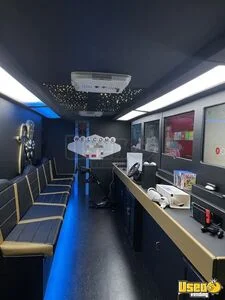 2019 Enclosed Trailer Party / Gaming Trailer Air Conditioning Texas for Sale