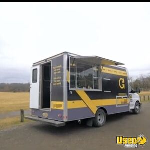 2019 Express Coffee & Beverage Truck Air Conditioning Michigan Gas Engine for Sale