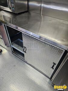 2019 F59 Bakery Food Truck Surveillance Cameras Colorado Gas Engine for Sale