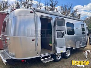 2019 24' Airstream Flying Cloud Trailer with Bathroom Tiny House on Wheels for Sale in Florida!