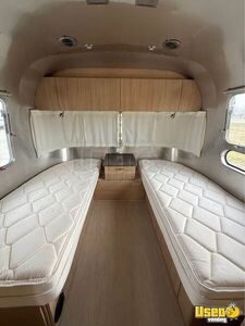 2019 Flying Cloud Airstream Shower Iowa for Sale