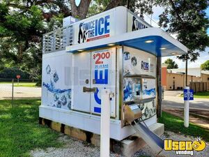2019 Kiosk Bagged Ice Machine Florida for Sale