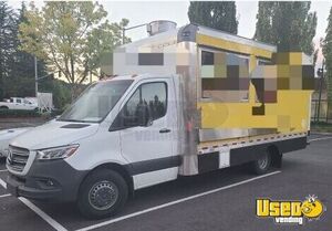 2019 Mercedes Barbecue Food Truck Barbecue Food Truck Oregon Diesel Engine for Sale