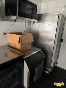 2019 Mobile Kitchen Food Trailer W/ Bathroom Kitchen Food Trailer Upright Freezer Maine for Sale