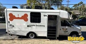 2019 Mobile Pet Grooming Truck Pet Care / Veterinary Truck Air Conditioning California for Sale
