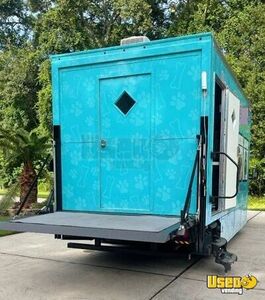 2019 Pet Care / Veterinary Truck Generator Texas for Sale