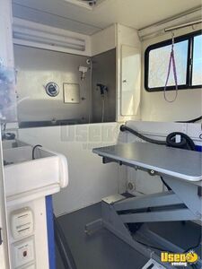 2019 Pet Grooming Trailer Pet Care / Veterinary Truck Interior Lighting California for Sale