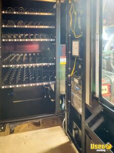 2019 Seaga Vending Combo 4 Illinois for Sale