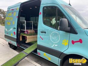 2019 Sprint Van Mobile Dog Gym Pet Care / Veterinary Truck California for Sale