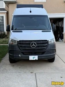 2019 Sprinter 2500 Coffee & Beverage Truck Stainless Steel Wall Covers Michigan Gas Engine for Sale