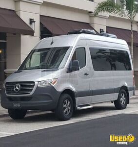 2019 Sprinter 2500 Mobile Hair & Nail Salon Truck Florida Gas Engine for Sale
