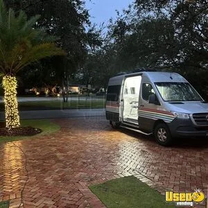 2019 Sprinter 2500 Mobile Hair & Nail Salon Truck Insulated Walls Florida Gas Engine for Sale