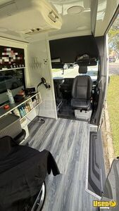 2019 Sprinter 2500 Mobile Hair & Nail Salon Truck Interior Lighting Florida Gas Engine for Sale