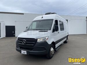 2019 Sprinter 3500 Pet Care / Veterinary Truck California Diesel Engine for Sale