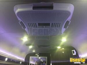 2019 Sprinter Mobile Barbershop Mobile Hair & Nail Salon Truck Hand-washing Sink New York Diesel Engine for Sale