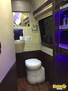2019 Sprinter Mobile Barbershop Mobile Hair & Nail Salon Truck Hot Water Heater New York Diesel Engine for Sale