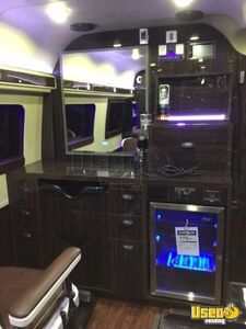 2019 Sprinter Mobile Barbershop Mobile Hair Salon Truck Interior Lighting New York Diesel Engine for Sale