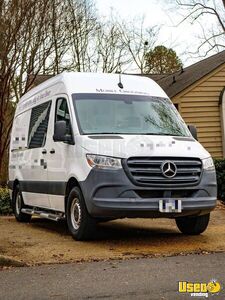 2019 Sprinter Mobile Grooming Van Pet Care / Veterinary Truck Cabinets Virginia Diesel Engine for Sale