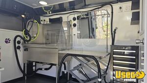 2019 Sprinter Mobile Grooming Van Pet Care / Veterinary Truck Hot Water Heater Virginia Diesel Engine for Sale