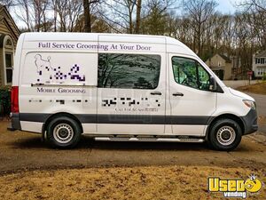 2019 Mercedes-Benz Sprinter Hanvey Mobile Dog Grooming Van for Sale in Virginia!