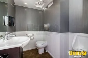 2019 T-17 Restroom / Bathroom Trailer Air Conditioning California for Sale