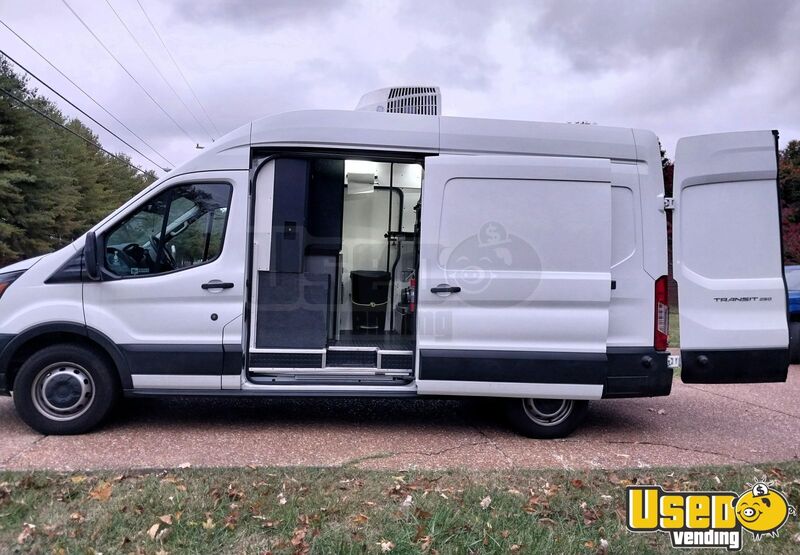 2019 Transit 250 Pet Care / Veterinary Truck Tennessee Gas Engine for Sale