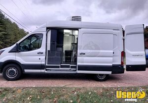 2019 Transit 250 Pet Care / Veterinary Truck Tennessee Gas Engine for Sale