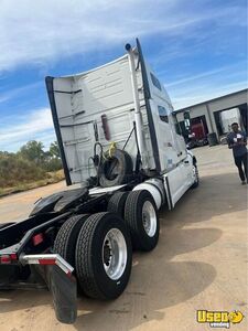 2019 Vnl Volvo Semi Truck 4 Texas for Sale