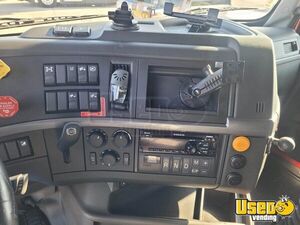 2019 Vnl Volvo Semi Truck Microwave Illinois for Sale