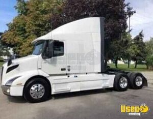 2019 Vnr Volvo Semi Truck 2 Ontario for Sale