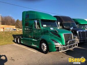 2019 Volvo Semi Truck 2 Texas for Sale