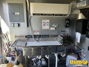 2020 24’ Wood-fired Pizza Trailer Pizza Trailer Electrical Outlets Florida for Sale