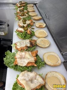 2020 32’ Fully Equipped Food Trailer Kitchen Food Trailer Removable Trailer Hitch Texas for Sale