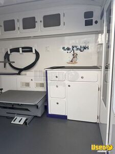 2020 350hd Pet Care / Veterinary Truck Air Conditioning Connecticut Gas Engine for Sale