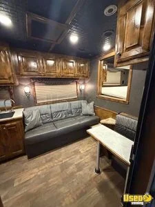 2020 4 Horse Trailer Living Quarters 4-horse Lq Trailer Stereo/radio Texas for Sale