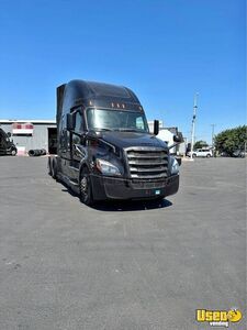 2020 Cascadia Freightliner Semi Truck 2 California for Sale