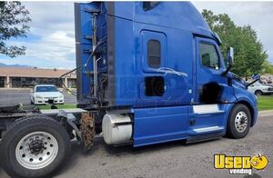 2020 Cascadia Freightliner Semi Truck 2 Utah for Sale