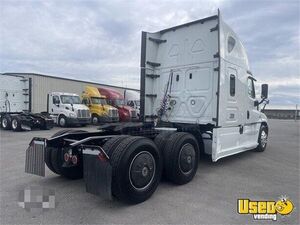 2020 Cascadia Freightliner Semi Truck 3 California for Sale