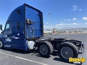 2020 Cascadia Freightliner Semi Truck 5 California for Sale