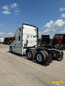2020 Cascadia Freightliner Semi Truck 6 Texas for Sale