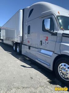 2020 Cascadia Freightliner Semi Truck Double Bunk California for Sale