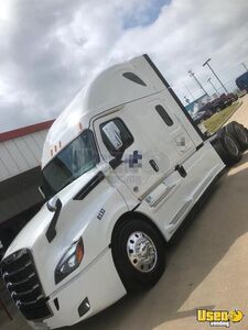 2020 Cascadia Freightliner Semi Truck Fridge California for Sale