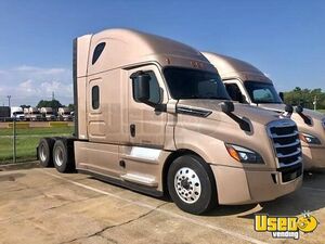 2020 Cascadia Freightliner Semi Truck Indiana for Sale