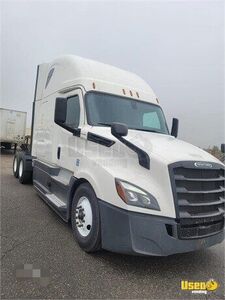 2020 Cascadia Freightliner Semi Truck Michigan for Sale